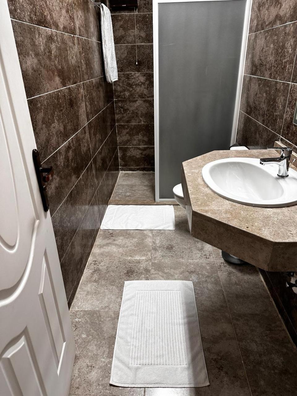 Rentrific Apartment Cairo